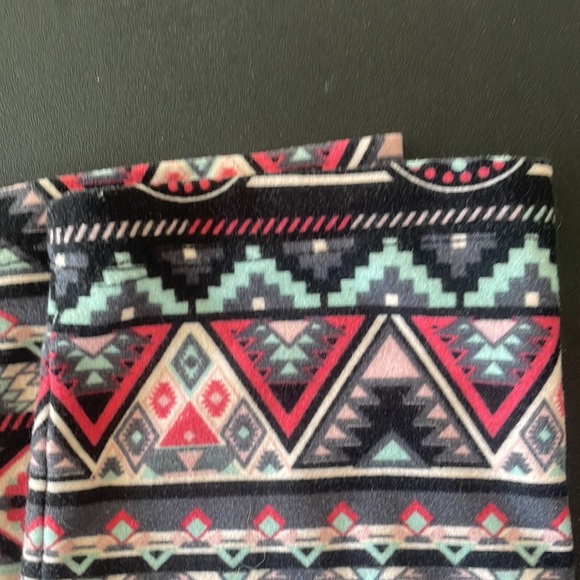 Muted color super soft leggings - Picture 4 of 5